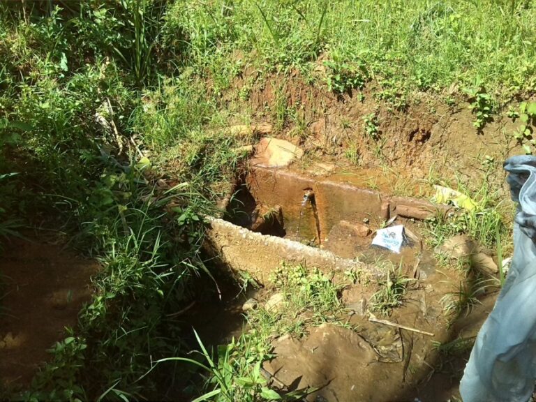 Adduction d’eau au Burundi, province de Bujumbura rural — photo 2