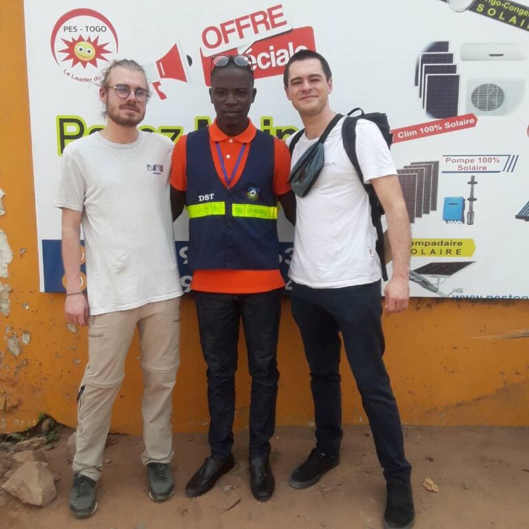 Électrifier un bâtiment pour étudiants à Lomé (Togo) — photo 1