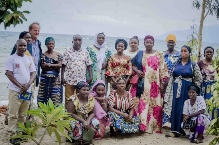 Récolte, tri et compostage pour fertilisation des sols à Uvira (RDC) — photo 2